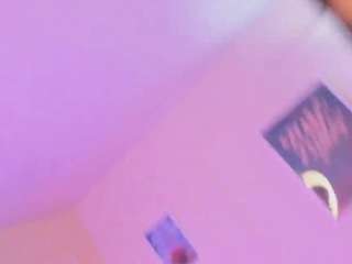 emma-soull's CamSoda show and profile