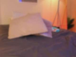 emma-soull live cam preview