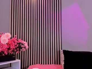 gysellhanson Live Webcam on CamSoda