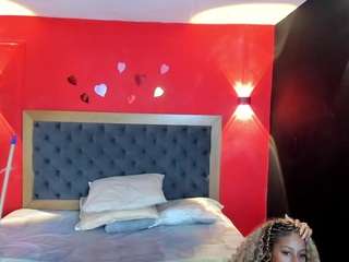 yayahilton live cam profile