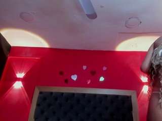yayahilton webcam