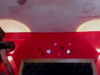 yayahilton webcam