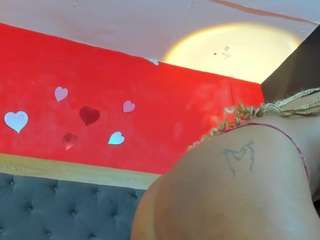 yayahilton Sex Cam Show