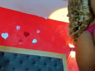 yayahilton Sex Cam Show