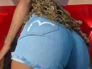 YayaHilton