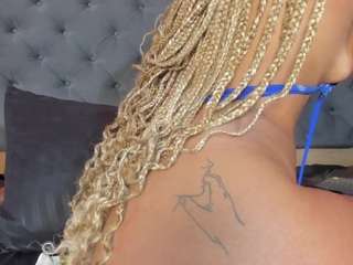 yayahilton