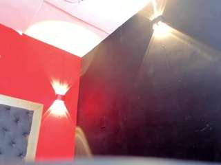 YayaHilton live cam preview