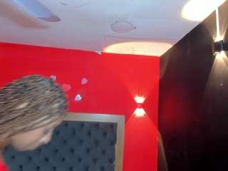 YayaHilton live cam preview