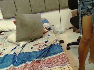 andrea-cast live cam profile