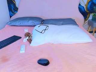 collett-t's live room