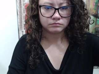  curly-greeneyed chat room