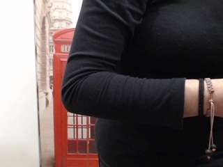 curly-greeneyed Love live webcam