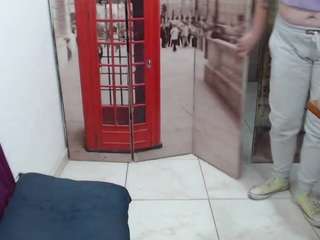 curly-greeneyed Live Webcam on CamSoda