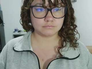 curly-greeneyed