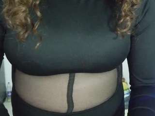 curly-greeneyed
