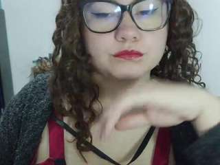 curly-greeneyed