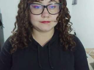 Curly-greeneyed
