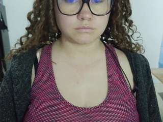 Curly-greeneyed