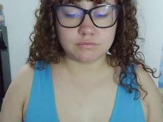 curly-greeneyed