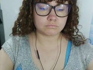 Curly-greeneyed