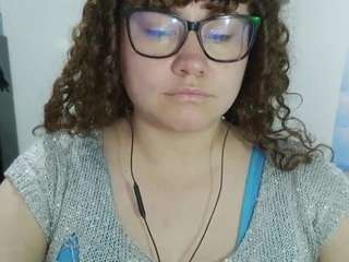 Curly-greeneyed