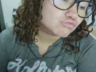 Curly-greeneyed