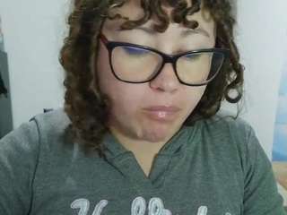 Curly-greeneyed