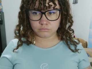 Curly-greeneyed