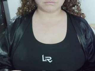 Curly-greeneyed live cam preview