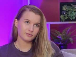 le modèle imisizzle est en webcam porno dans un show sur le site camsoda, il possède les tags suivants: amateur,no drinking,gagging,green eyes,handjob,huge tits,lush,mature,middle aged,orgasm,fuck machine,pov,pussy,shaved pussy,shower,smoking,tattoos,teen (18+),young adult,full nudity