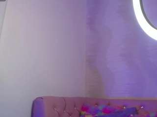 lunaaponte's CamSoda show and profile