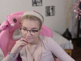 meganlora3 Live Webcam on CamSoda