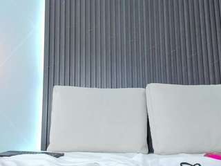 mia-dollce Live Webcam on CamSoda