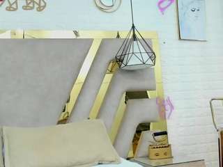 molly-madisson Teen live webcam