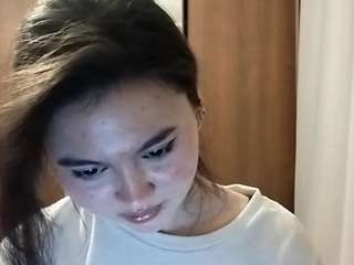 Live webcam model oksanaberg on Soda Cams