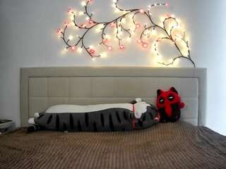 oksanaberg's CamSoda show and profile