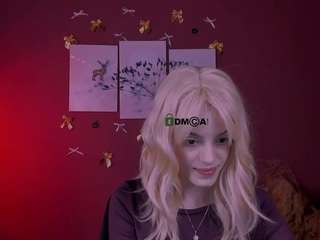 Live webcam model rina-glow on Soda Cams