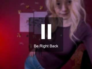 Live webcam model rina-glow on Soda Cams