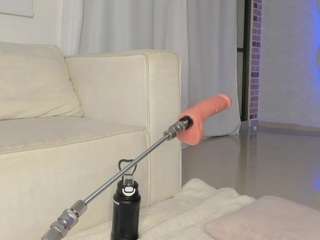 sara-evans03 Live Webcam on CamSoda