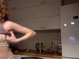 sharronhelzer's CamSoda show and profile