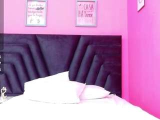 sweetgirland Live Webcam on CamSoda