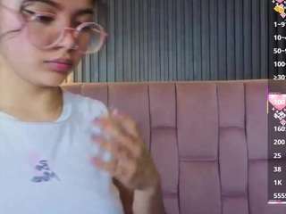  victoria-castillo-b chat room