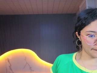 victoria-castill... Live Webcam on CamSoda