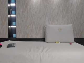 violette-rave's CamSoda show and profile