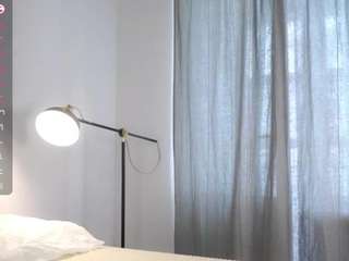 avrilmassar's CamSoda show and profile