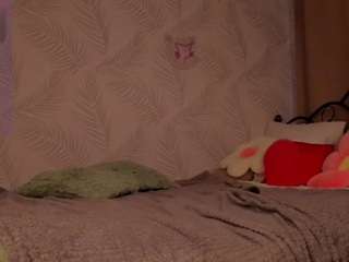 elsa-milk's CamSoda show and profile