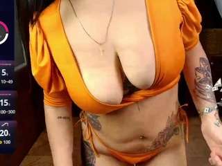 victoriahenao webcam