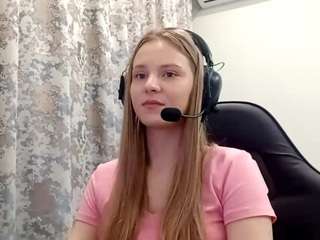 lylamellenthin Live Webcam on CamSoda