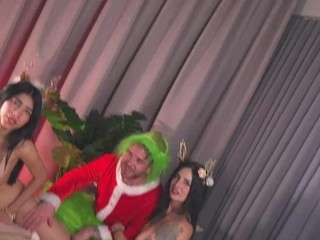 Live webcam model pop-doll on Soda Cams