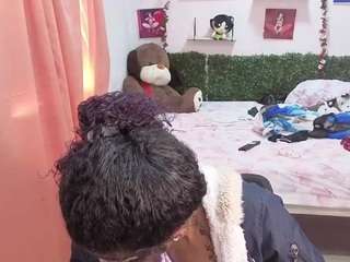 Live cam show with Thianaahorny